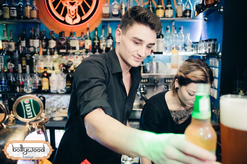 LoungeBollywood's tweet photo. Bollywood Lounge: #Restauracja / #Klub / #Hookah/ #Drink / #Cocktail #Bar w #Warszawie..! 🍻🍷🍾🍹🍸🥃🥂🍽️
Nowy Świat 58, Warszawa
https://t.co/BZxizZHiIE
☎ +48 22 827 02 83, +48 509 165 166
#indyjska #sheesha #warsawnightlife #clubwarsaw #nightlife #bar #fullenjoyment #club https://t.co/phk6xC2UOh