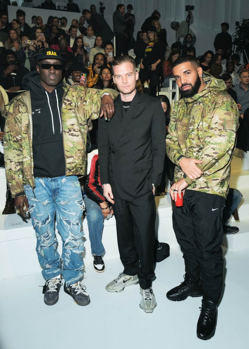ট ইট র Fashionsnap Com 画像追加 Nyで行われたナイキの新作発表会にヴァージルや藤原ヒロシ トラヴィス スコット ドレイク G Dragonなどブランドのコラボレーターたちが集結 フロントローの足元にも注目 T Co W7cb0jflkj T Co