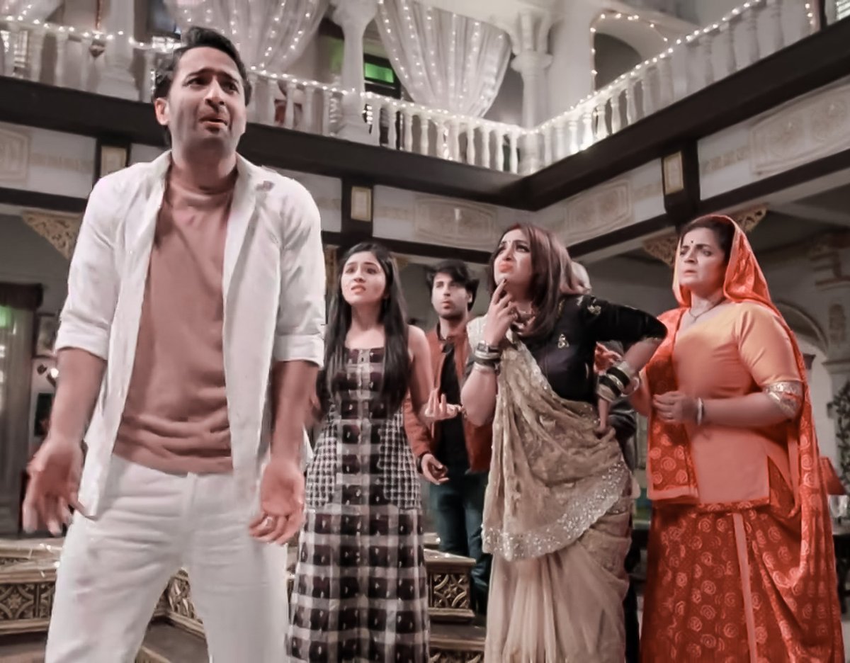 Yare08657307's tweet photo. Rajvansh Family ❤️ :))
#YehRishteyhainpyaarke #ShaheerSheikh #RitvikArora
#Yrhpk #MishBir https://t.co/1SSdWd9jnI