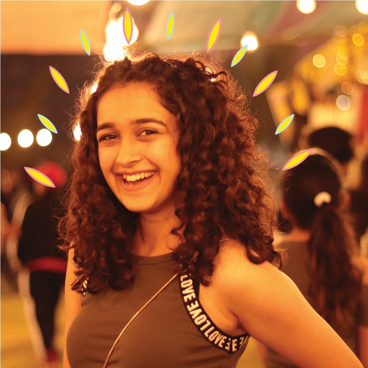 THEHEHASTORY's tweet image. The He Ha Paparazzi was smiling even brighter looking at these bright smiles at The He Ha Land!🙈😍

#TheHeHaStory #3DaysofHappiness #Surat #Gujarat #fleamarket #Weekend