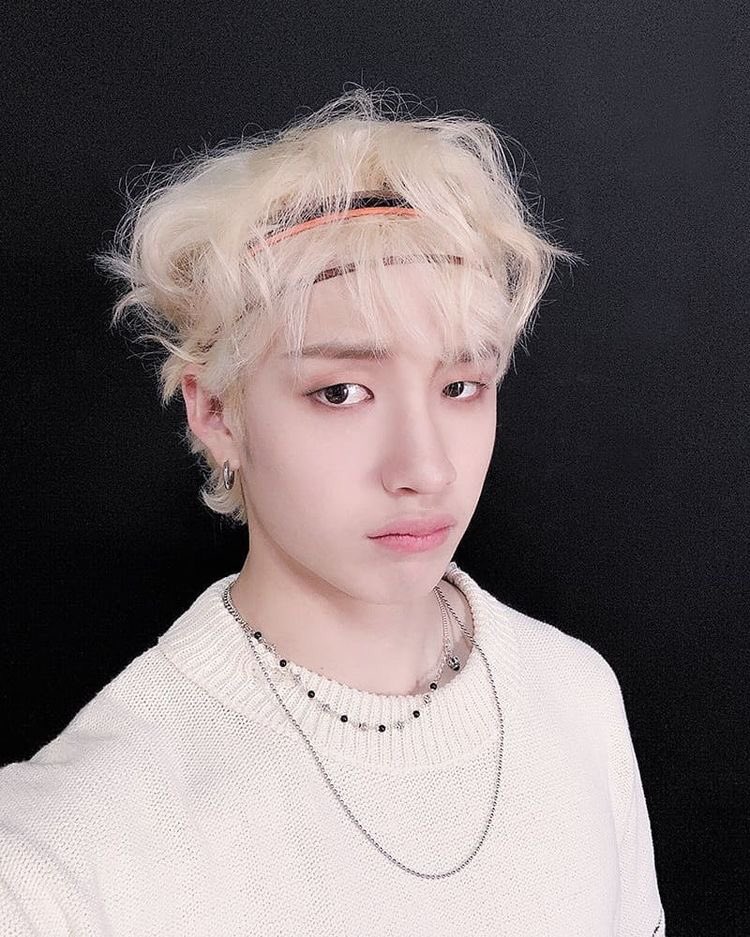 Hai hai hi #방찬  #BangChan  #Chris  #CB97  #StrayKids — (31/366)