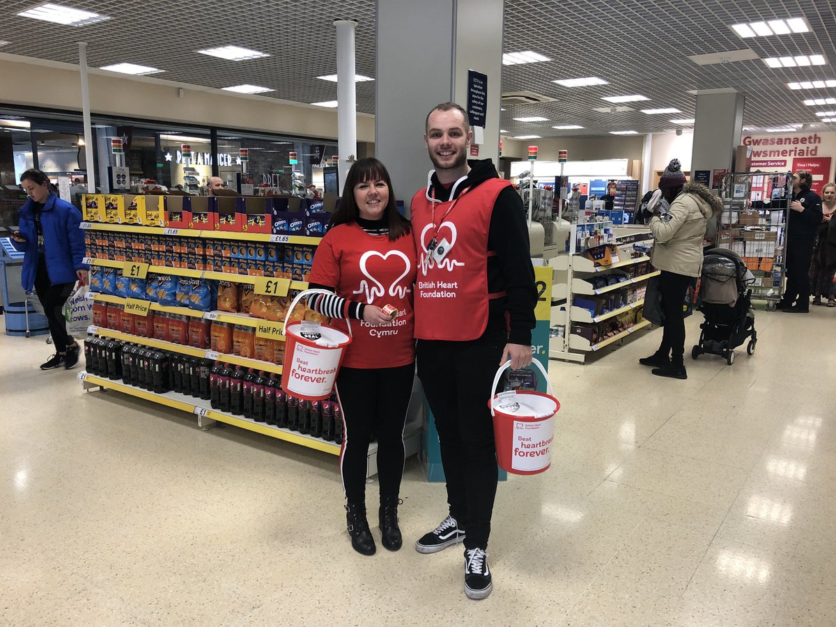 Our awesome <a href="/BHFCymru/">BHF Cymru</a> staff team are collecting at @CDFCapitolMetro today as part of our Tesco #HeartStars collection ⭐️ look out for our bright red buckets around Cardiff! ❤️ Lets beat heartbreak forever 💪🏼