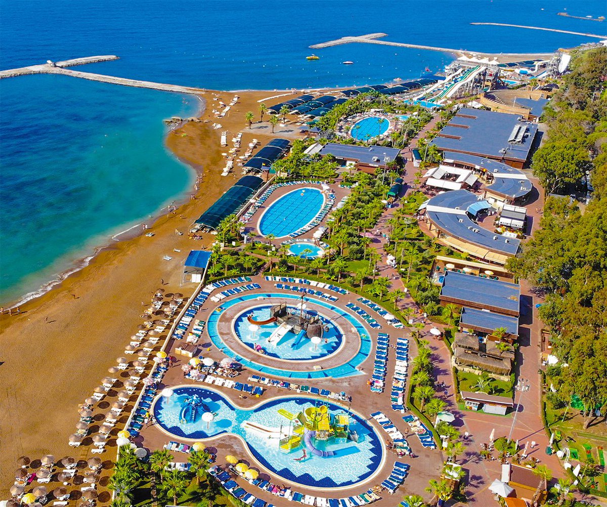 Holiday is now more enjoyable with our renewed beach.. 🏖🌴
~
Yenilenen kumsalımızla tatil artık daha keyifli.. 🏖🌴
~
Mit unserem erneuerten Strand ist der Urlaub jetzt angenehmer..🏖🌴
~
Теперь наш обновлённый пляж еще круче ..🏖🌴
#EftaliaHotels #EftaliaIsland #Newbeach🤩