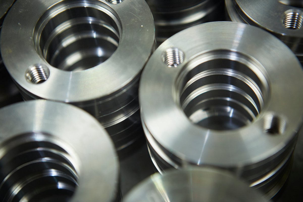 CBE_Plus's tweet photo. Our #CNCmilling and #CNCturning centres have the capabilities to #machine hard of soft metals much as #steel, #titanium, #aluminium, #Nimonics and #superalloys.  
We currently have the immediate capacity and reactive lead times to meet customer-specific requests. https://t.co/cxxIA0y2gK