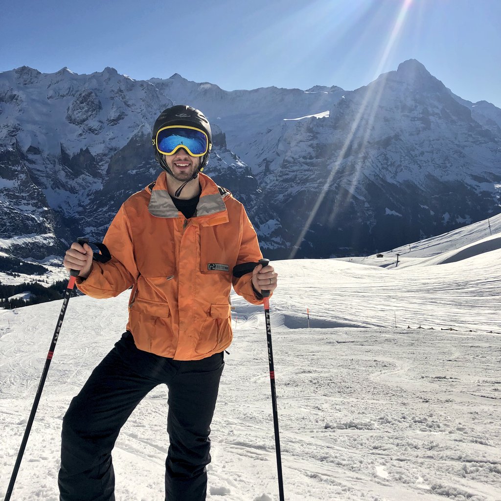 BenMuscles's tweet photo. What a gnarly, beautiful, inspiring, and insightful week it has been in Switzerland for skiing and #camsknee! Sad to be in our last day in Zurich but excited to get back to the lab! Thanks to all the amazing sponsors and presenters.
@CamsKnee @lmbethz https://t.co/eykiutR0zE