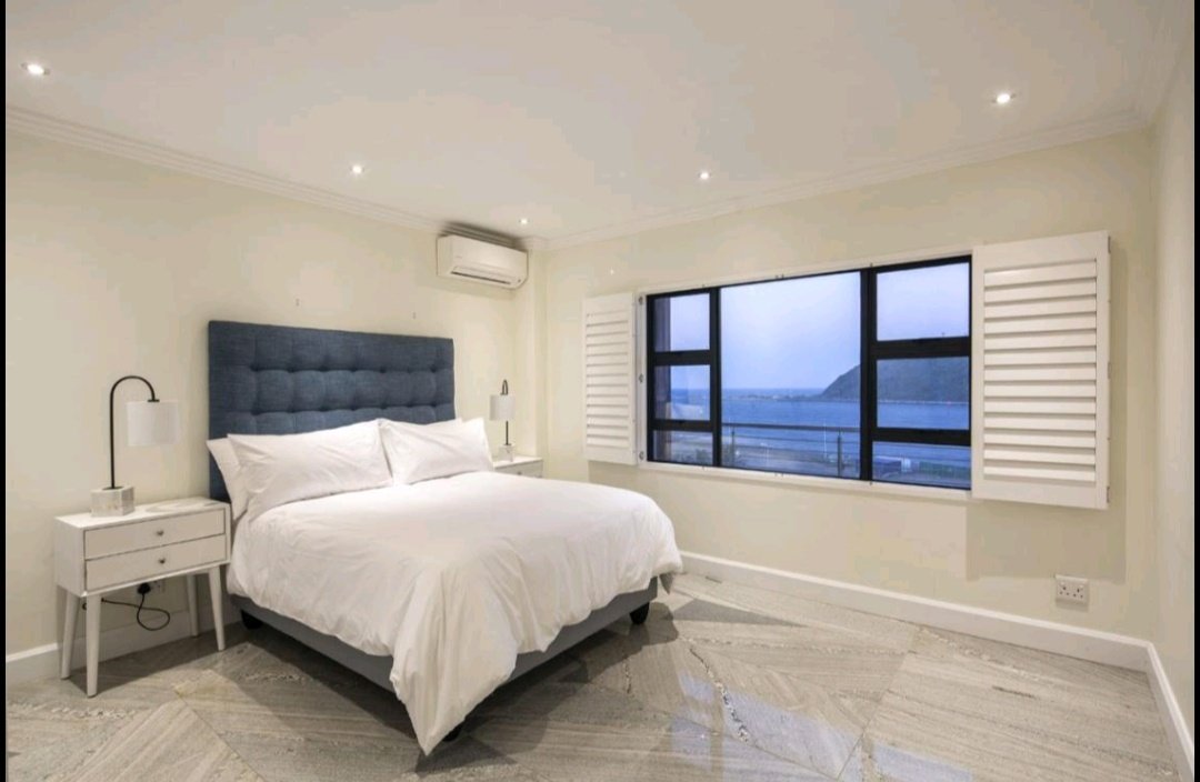 Brother_Mike__'s tweet photo. This air bnb in durban is tooo nice, 
Off peak season is R1000 per night and accommodates up to 5 people,
2 bedroom sleeper,

Hake jole I'm just preparing for the next mjolo 😂 https://t.co/TZ50g5pydv