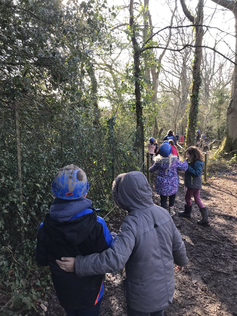 dons_blackman's tweet photo. Blindfold trail: leading our partners around an obstacle course while they’re blindfolded... trickier than you’d think it is! #sayerscroft2020 @standrewscobham @bt_headteacher @jm_headteacher https://t.co/riBSGHfcIj