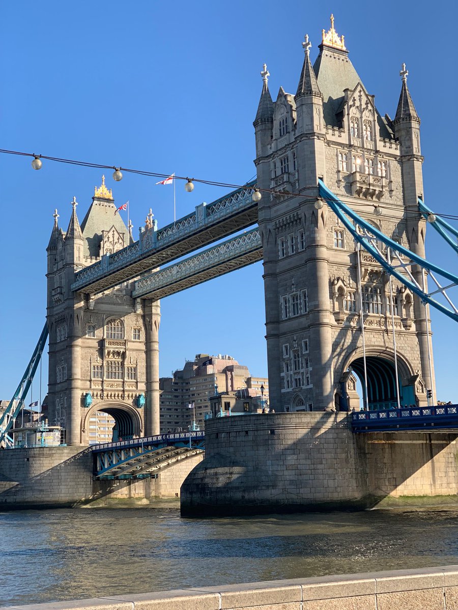 Love a bright sunny morning stroll to HQ .... looking forward to reigniting the “student passion” at our 1st 2020 student rep meeting today and seeing some new (and old) faces ⁦@SoRStudentReps⁩ ⁦@SCoRMembers⁩ #letsgetproductive #studentradiographer