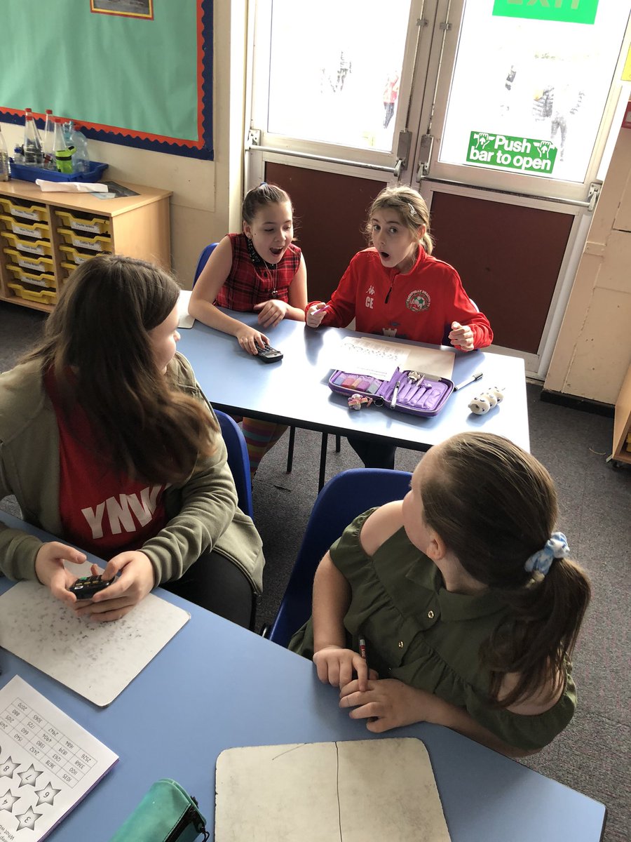 Plasyfelin's tweet photo. Year 5 are working hard to make sensible estimates when multiplying #plapmaths #plapc9 #plapc10 https://t.co/G6fjHgPlIY