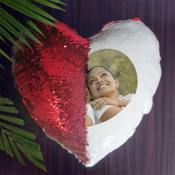 Zestpics's tweet photo. Personalised Magic Pillow is a unique way of gifting 🎁
https://t.co/gj2vnl2K87
.
.
.
.
.
#magic #magicpillow #magiccushion #heartpillow #valentinepillow #lovepillow #cushions #pillowdesigns #valentines #customizedcushions #valentinegifts #valentinegiftideas https://t.co/B7TspsBY22