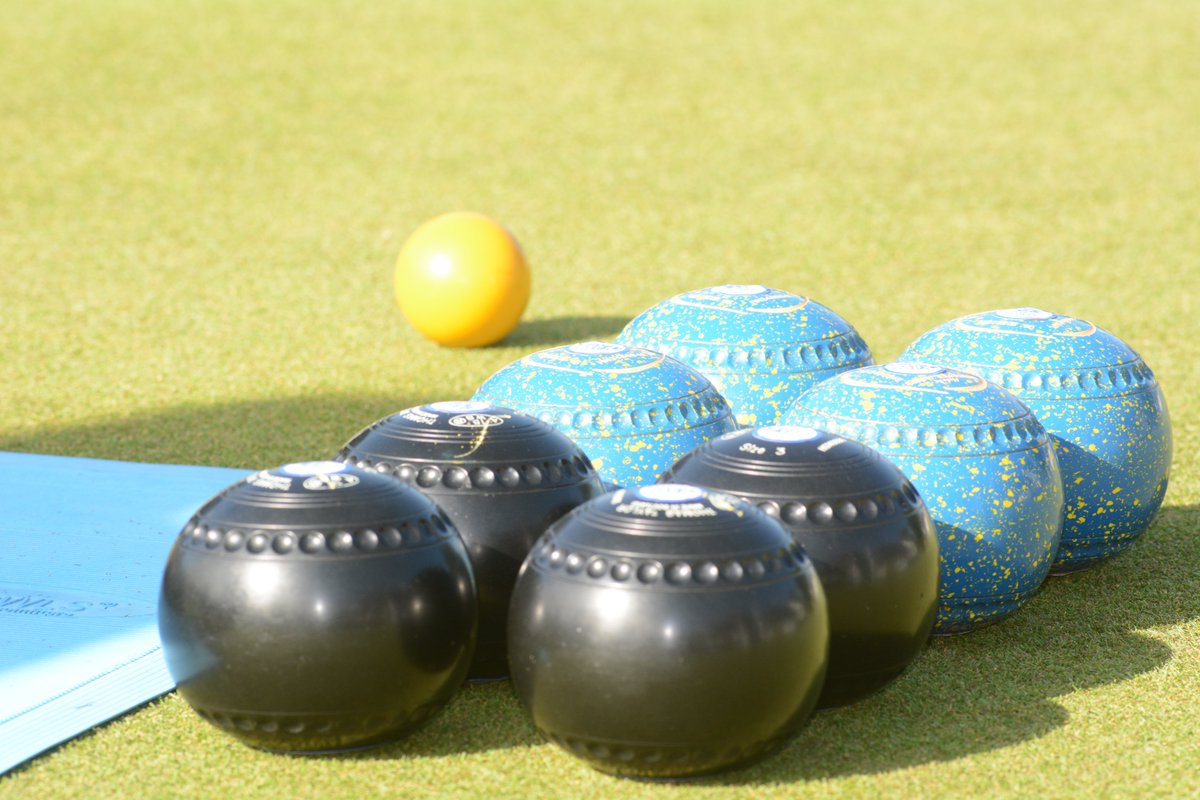 BowlsEngland's tweet photo. VOTE NOW | Voting is now open to determine the 2019 Bowls England Men’s Bowler of the Year Awards, sponsored by @BowlsInt and @TaylorBowlsLtd: https://t.co/bkGEGcUJQH #playbowls https://t.co/ixXhKildes