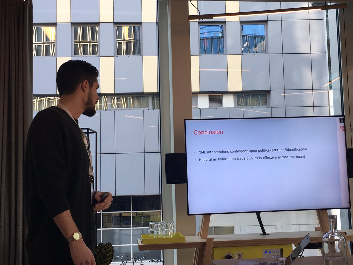 <a href="/TonivdMeer/">Toni van der Meer</a> Presenting our study on news media literacy interventions: cross-cutting news diets can be promoted by teaching critical media skills promoting diversity: but targeting is needed to make it work across partisan divides. #etmaal2020