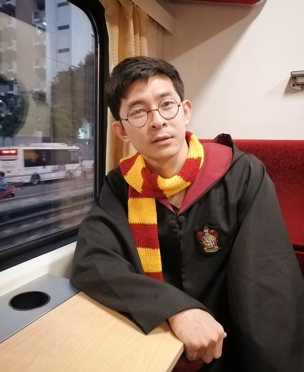 buddy_l2u's tweet photo. Harry Potter จะไป เชียงใหม่
#CMUMarathon2020
#CMU
#เชียงใหม่อะไรก็ดี
#เชียงใหม่ไฉไลกว่าเก่า
#เชียงใหม่นัดยิ้ม
#TheXTeam
#XTeamRunner
#TheXTeamRunner
#TheXTeamAndFriend
#แฮชแทกเยอะสัส
#55555 https://t.co/X5YDaG4yEh