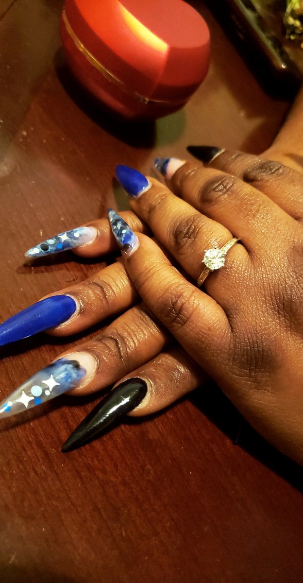 TokenLoveJones's tweet photo. Cant post on ig or fb yet #IProposed #SheSaidYES https://t.co/Hv2raHKfs6