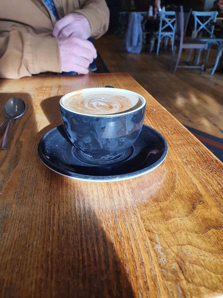 tinyteew's tweet photo. @coffeenumber1 Let's hope the have better cleaning facilities to Leamington Spa! 😳 https://t.co/0ZEmvJQX3Z
