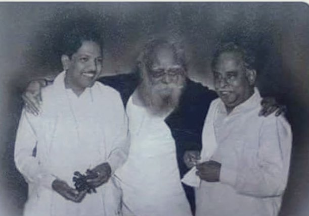KrjNavaneth's tweet photo. @ShefVaidya Because this man, Father of Tamilnadu #Periyar https://t.co/vCUVJWBx3R