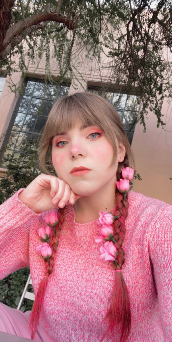 funkyfreshllama's tweet photo. 🌷🌸🌷🌸🌷 https://t.co/ZpEpzxKpAM