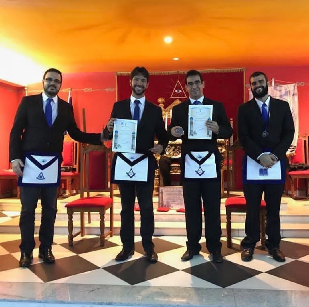 Take a look at this photo of the presentation of the District Grand Lodge of Cyprus Peter Lowndes Open Golf Challenge trophy by the Pro Grand Master to Simon McCarthy! 🏌🏽‍♀️ To the right is the DGM of Cyprus, Michael Hadjiconstantas 📸

#brethren #brotherhood #camera