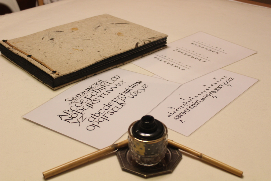 es_Valenkids's tweet image. muprevalencia: 🙋🏻‍♀‍ Si vols aprendre a escriure 📜 pergamins igual que ho feien els #Visigots, no ho penses més i vine a passar-ho bé al #TallerMupreva ✍🏻 "#EscripturaVisigoda: la importància d’allò que està escrit”!

📌 T’esperem dissabte a les 12h i…