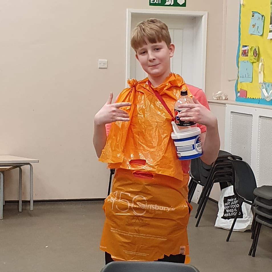 Scouts this week focussed on recycling as part of their Environmental Conservation badge. We had machines, water filters, and a killer outfit! ♻️