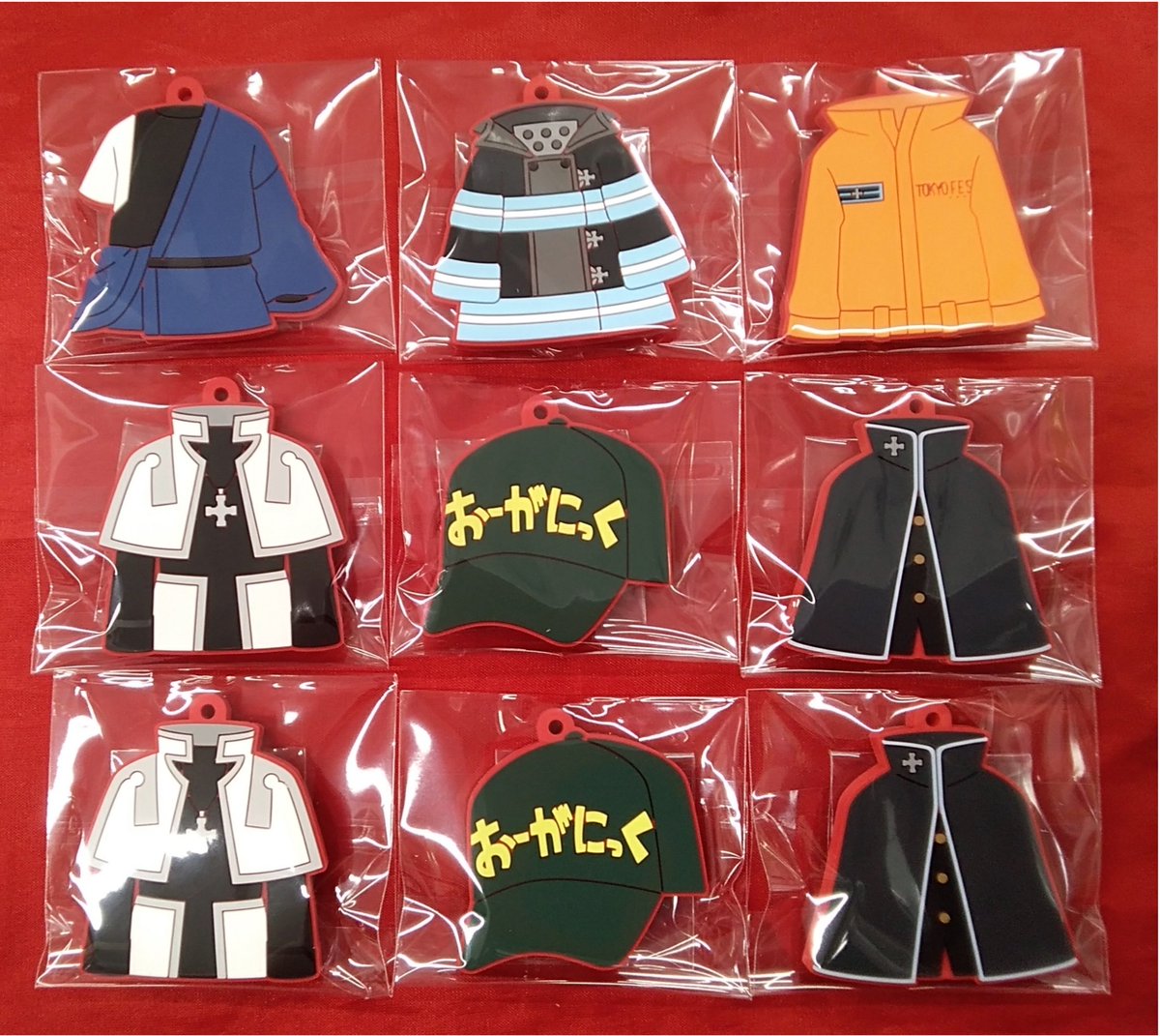 K Books キャラ館 少年まんが Twitterren 入荷情報 炎炎ノ消防隊 衣装ラバーコレクションがたくさん入荷しましたっ シークレットの火縄中隊長のあれな帽子 もあります アニメ館 炎炎ノ消防隊 グッズ 特に品薄中なショウ君のグッズをアドラバーストで