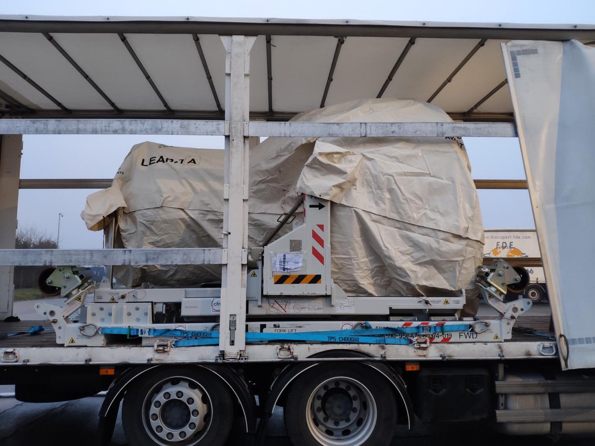 AeroLogGroup's tweet image. Nice shipment pictures from #ALG member #prodex of an excellent aircraft engine transport
#Aircraftenginetransport #AOG  #AerospacelogisticsGroup #ALG #sparepartes #Prodex #France #engine
