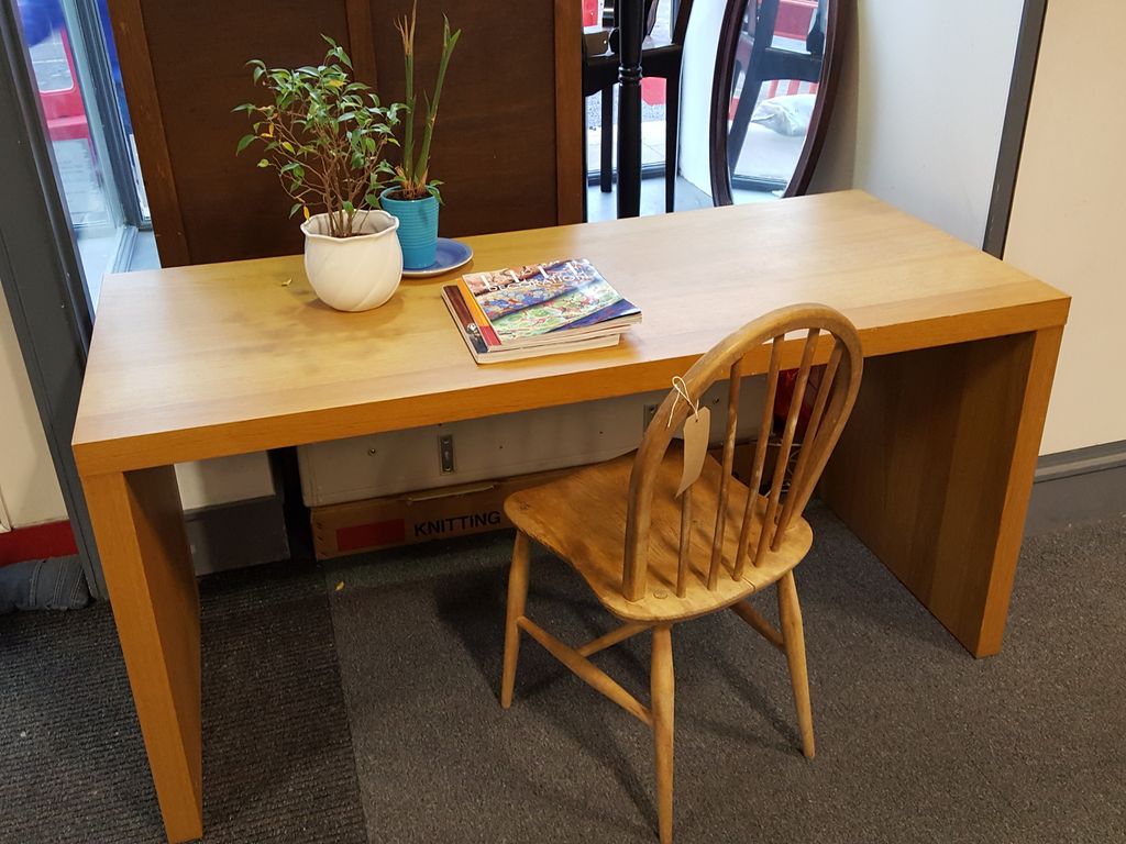 EdinRemakery's tweet photo. Needing a new desk for studying or work? We have two great new designs in this week, both available now for under £50! Visit our online shop or come into see us at 127 Leith Walk today 11am-6pm. Delivery is also available within Edinburgh. #remakery #reloved #reuse #recycle https://t.co/M24UITc0KQ