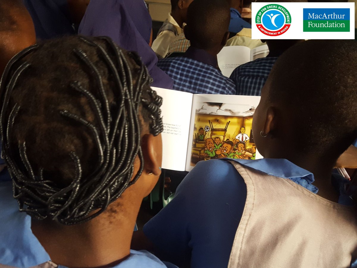 Step_Up_Nigeria's tweet photo. We are raising anti-corruption champions in Snake Island in Lagos state.
These young men and women believe it is important to take a stand for Nigeria by doing what is right even when no one is watching.
#CatchThemYoung #ACESC https://t.co/2fcuuSKEdp