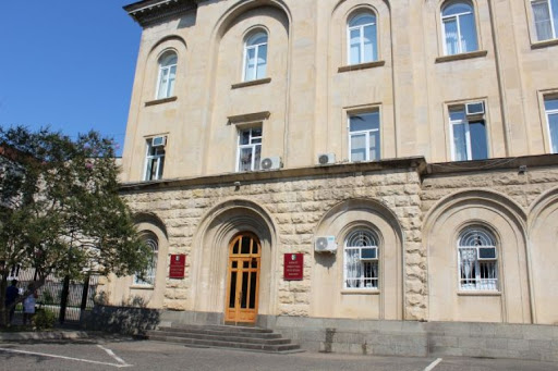 Аппарат Кабинета Министров Абхазии объявил конкурсный выбор поставщика услуг для реставрации в помещениях правительственных зданий

rustrademission.ru/novosti/2240-a…