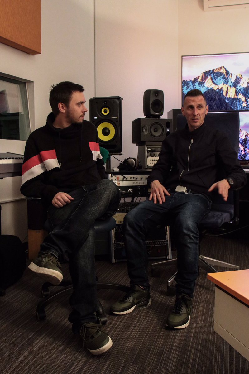rootsinsession's tweet photo. Listening session of the forthcoming debut album #Skova π€ππ
.
πΈ #EnjaBrelih #SoundARTProduction ππ€
.
#studio #listening #premaster #hiphop #forthcoming #album #ljubljana https://t.co/DJdJI7KMqe