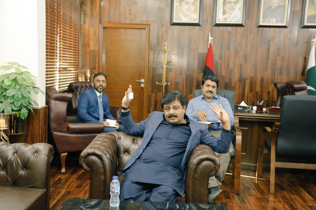 memonsaeed's tweet photo. #Italian #Consul_General #Anna_Rufino called on #Min_Culture @sardarshah1, discussed about the #Italian_mission currently working on ancient site of #Banbhore.
MoUs on mutual cooperation between #Sindh &amp; #Italy would be extended soon. https://t.co/vMYNWOxG5Y