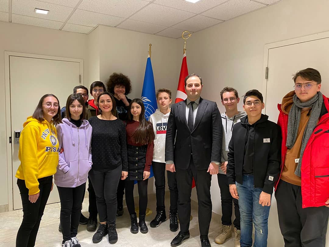 Antalya Koleji Lara (Merkez) Kampüsü Anadolu ve Fen Lisesinden toplam 10 öğrenci, İngilizce öğretmenleri danışmanlığında, 31 Ocak- 3 Şubat tarihlerinde New York’ta düzenlenen WFUNA International Model United Nations (WIMUN) konferansına katıldı.

#AntalyaKoleji #WIMUN