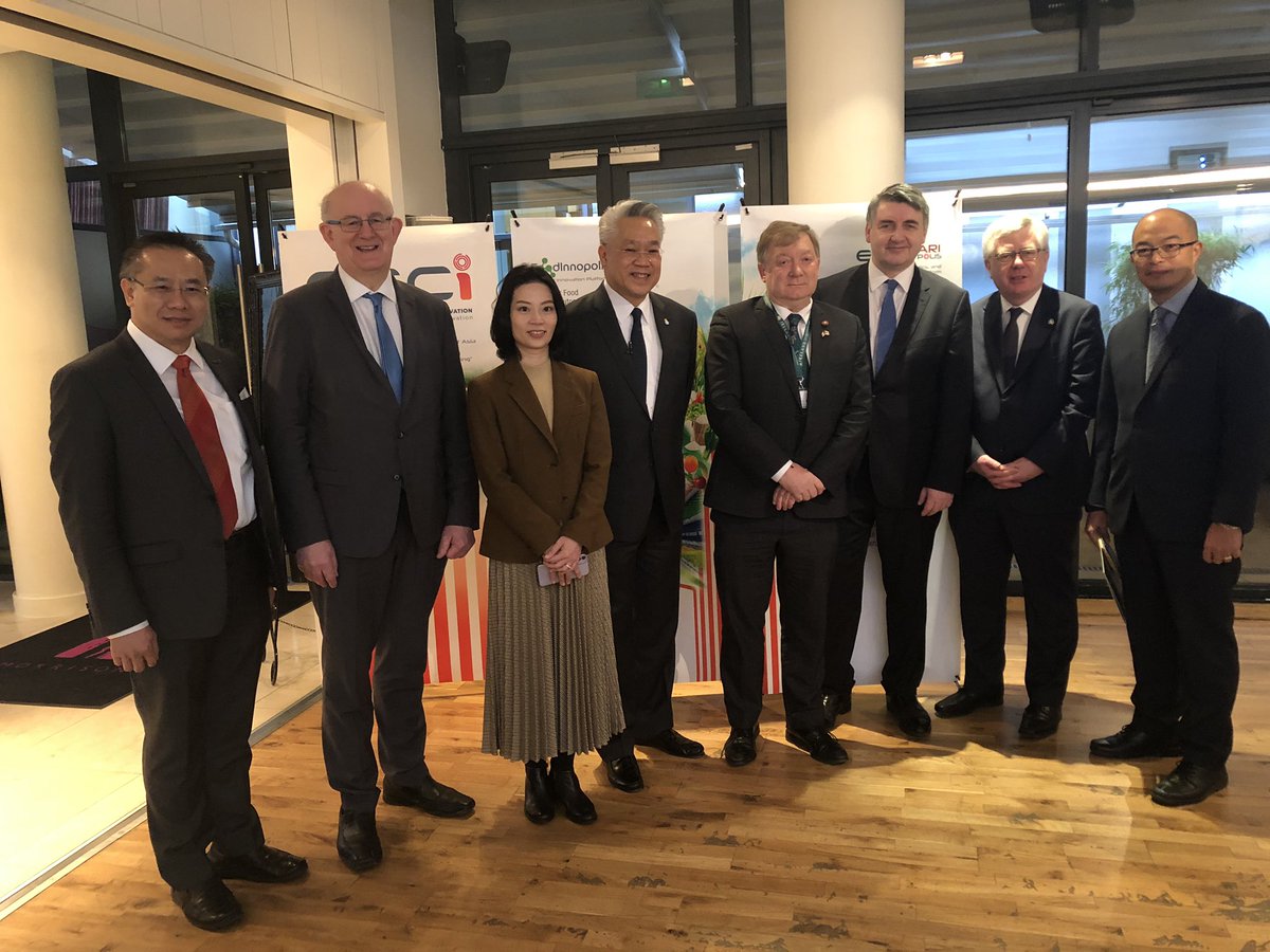 asiamatters_biz's tweet photo. Thailand Partnership meeting strong delegation big opportunities Eastern Economic Corridor Thailand @dfatirl @ThaiEmbLondon @MFAThai @Entirl https://t.co/SzPlCwCiUd