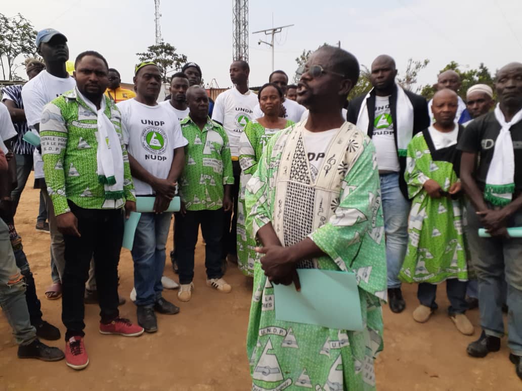 CRTV_web's tweet image. #237Vote
During the grand rally yesterday February 6 2020 in Akomban neighborhood, the head of the #NUDP municipal list, Mathurin Zo Angono presented his project aimed at ameliorating the living conditions of the population.