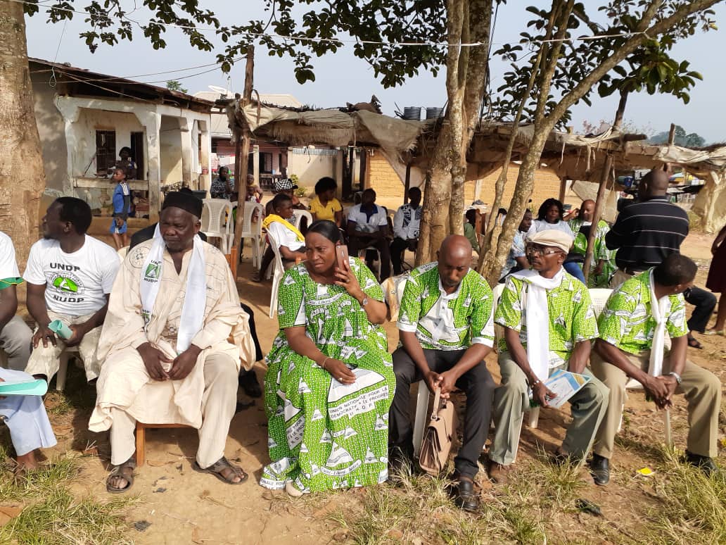 CRTV_web's tweet image. #237Vote
During the grand rally yesterday February 6 2020 in Akomban neighborhood, the head of the #NUDP municipal list, Mathurin Zo Angono presented his project aimed at ameliorating the living conditions of the population.