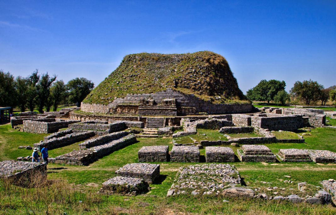 19 #IncredibleIndia Takshashila, the world's first and oldest University, was located in ancient India. The University was established 2700 years ago in Taxila (now in Pakistan) where over 10,500 students from all across the world came for higher studies.