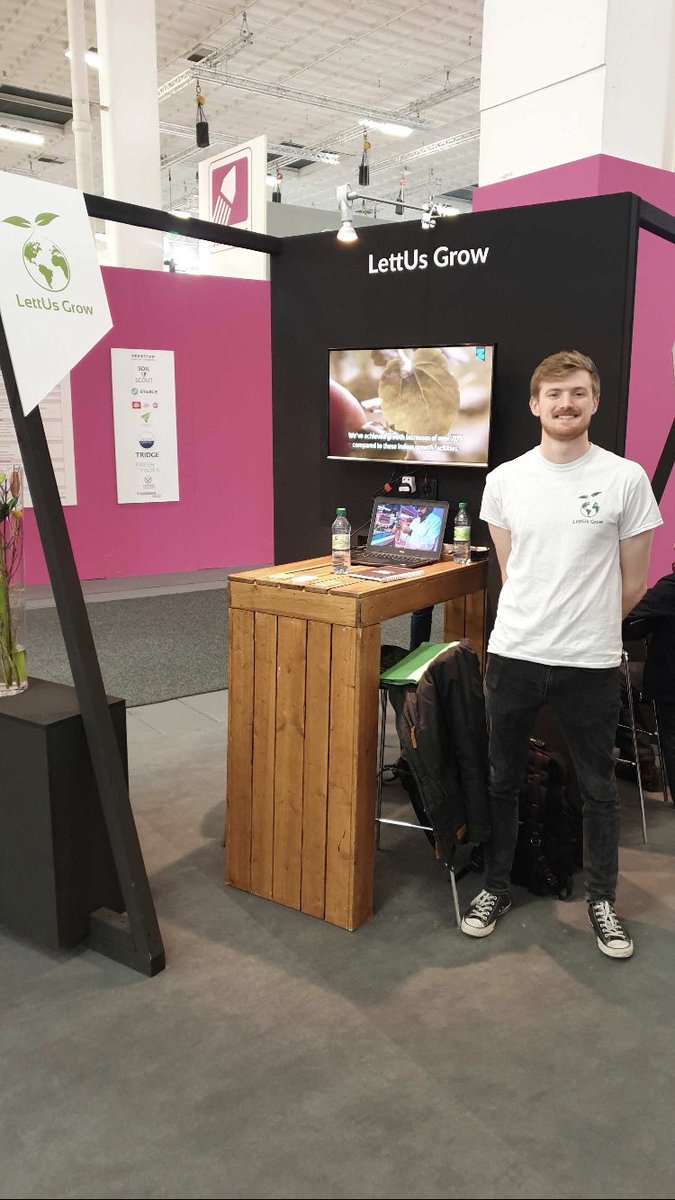 LettUsGrow's tweet photo. It’s Start-Up day at @Fruit_Logistica Berlin - come and find our stand in Hall 9 and let’s talk aeroponics! 🌱
#fruitlogistica #DisruptingAgriculture #fruitlog2020 #berlin #aeroponics #verticalfarming #indoorfarming #urbanfarming #farmingofthefuture https://t.co/Tif1RuNJLH