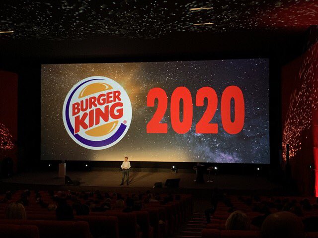[ET BIM ! 💣]  
START WITH CONTENT
Une équipe <a href="/BurgerKingFR/">Burger King France</a> boostée à bloc sur le nouveau plan de développement pour 2020 et les années à venir.
Et vous, qui vous accompagne sur la conception et création de vos contenus de communication interne?
#BKFrance #proud #sagparis