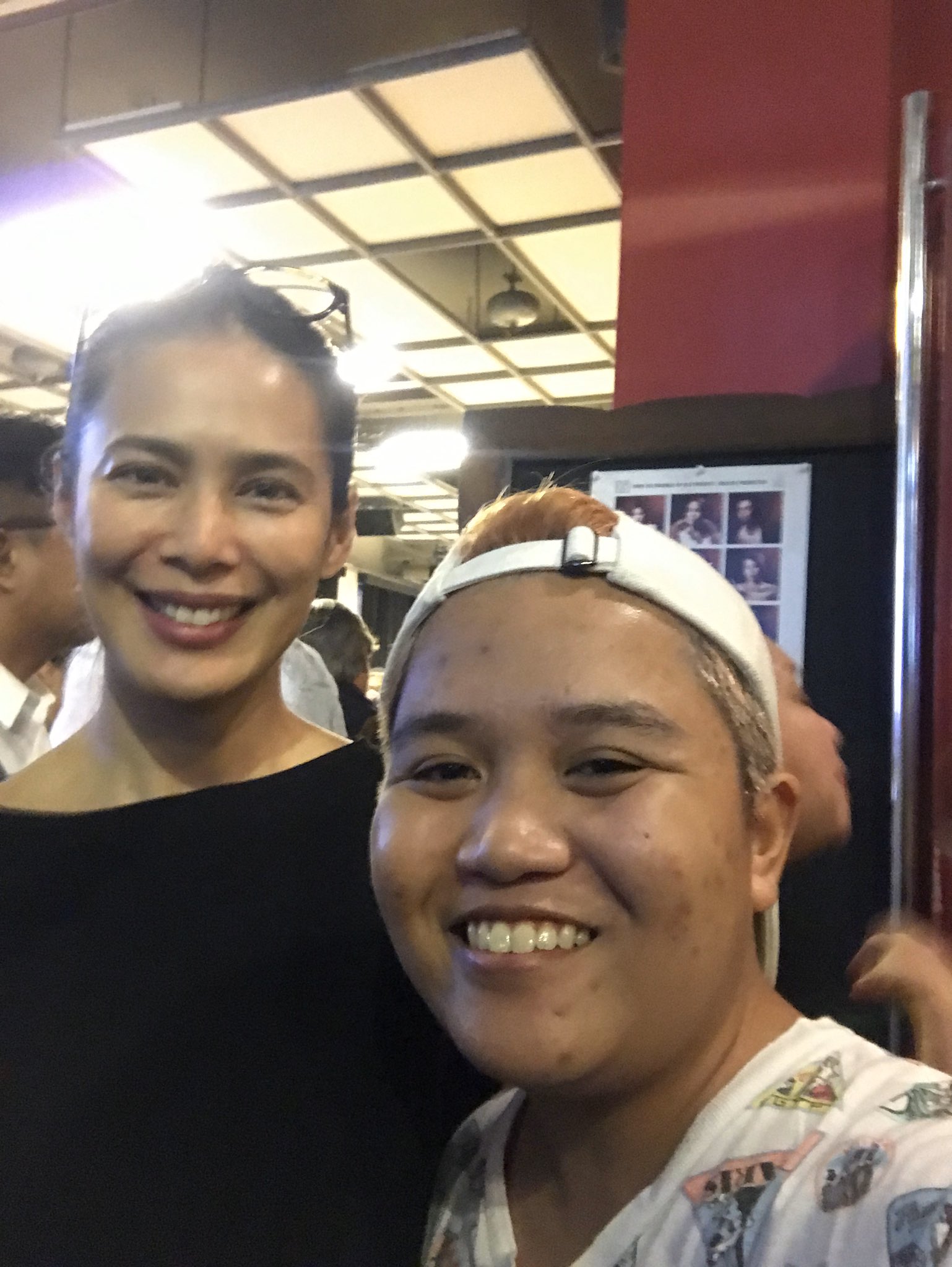 HAPPY BIRTHDAY, ANGEL AQUINO. MAHAL NA MAHAL KITAAAA~ 
