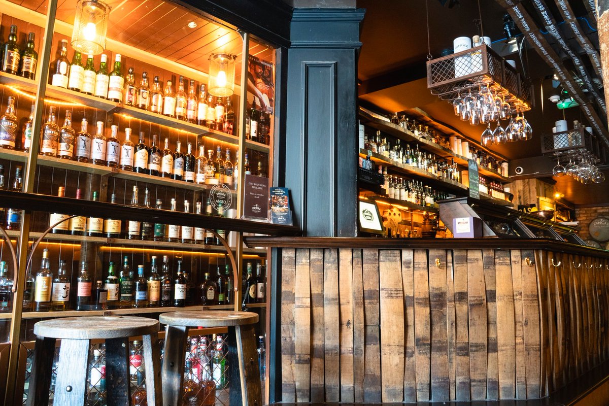 whiskeydingle's tweet photo. Don't be shy! Make sure to ask for a recommendation from our friendly and knowledgeable bar staff if you're not sure what to order 🥃 #whiskey #whiskeybar #whisky #dublin #drinkresponsibly https://t.co/vMHzoB106q