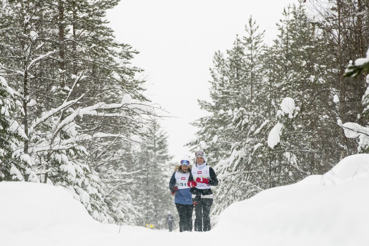 REPAMassurances's tweet photo. Elles sont rentrées du Laponie Trophy 2020 et nous ont rendus fiers.  Un bref résumé de cette aventure en images #Laponietrophy2020 #Laponie #sport https://t.co/xkmB4xCsro