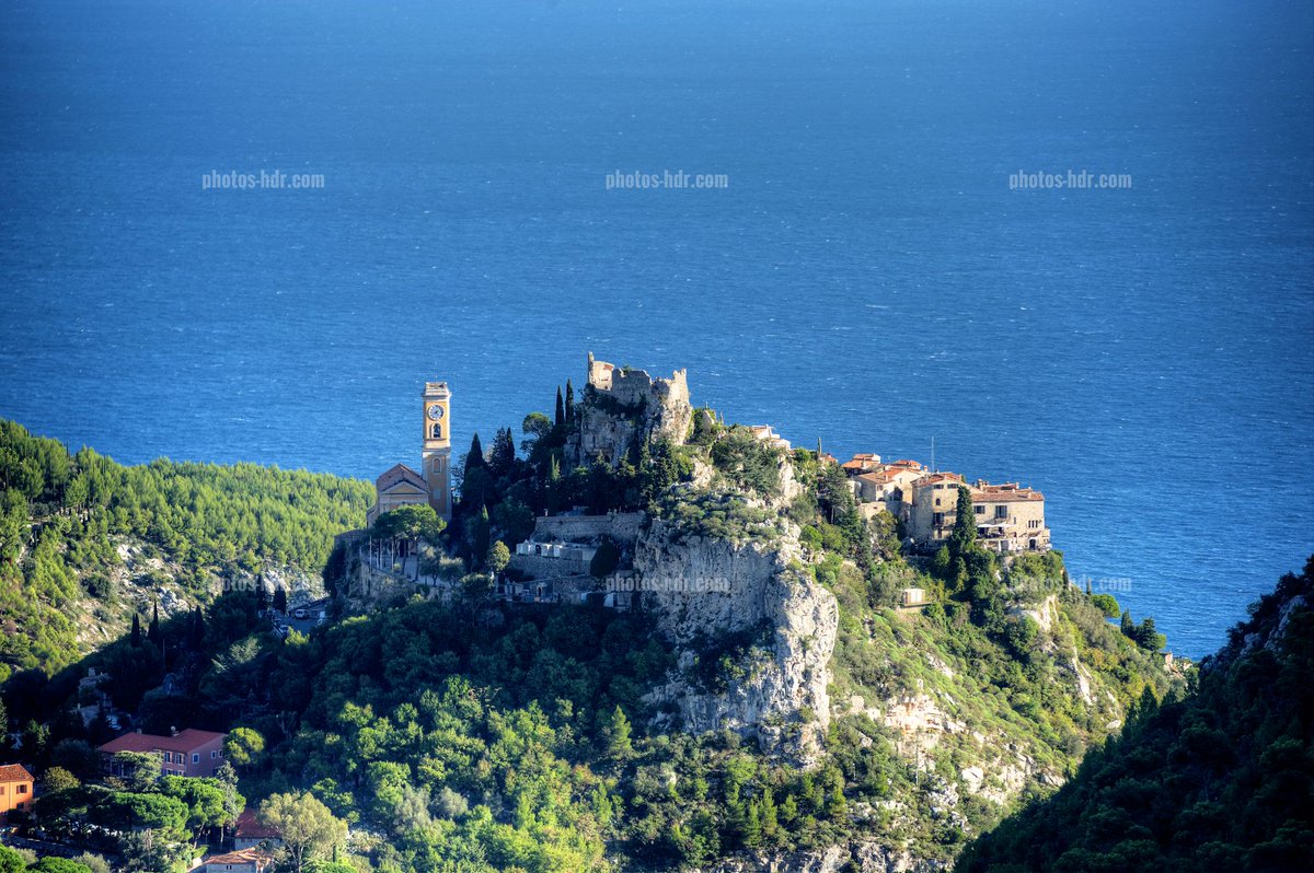 Magnifique Eze village perché face à la mer Méditerranée.
Pic: <a href="/scangsx/">Jean-Jacques Giordan</a> <a href="/VisitCotedazur/">Côte d'Azur France</a> #eze  #coteazur #visitcotedazur #mer #tourisme #monument #village #photographie