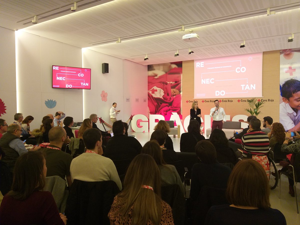 CruzRojaGuada's tweet image. .@CruzRojaGuada en las #JornadasComunicación de @CruzRojaEsp que se están celebrando en @CreuRojaBCN. Compartiendo experiencias y asumiendo nuevos retos para mejorar. #RECONECTANDO
