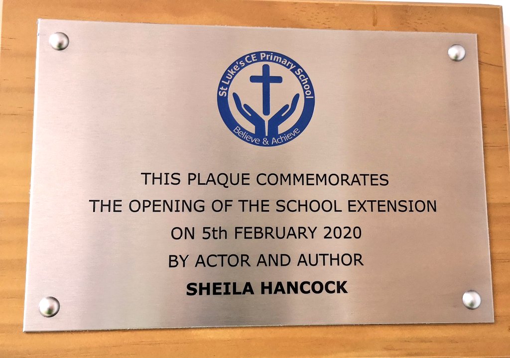 Rach31M's tweet image. Success this week as the new extension @stlukesce was opened by @4SheilaHancock who declared that #Rochdale has a "culture and life that is absolutely wonderful.
We have so many divisions in our country but we are linked by culture"📖🎬🎞️📻📸🎻🎭