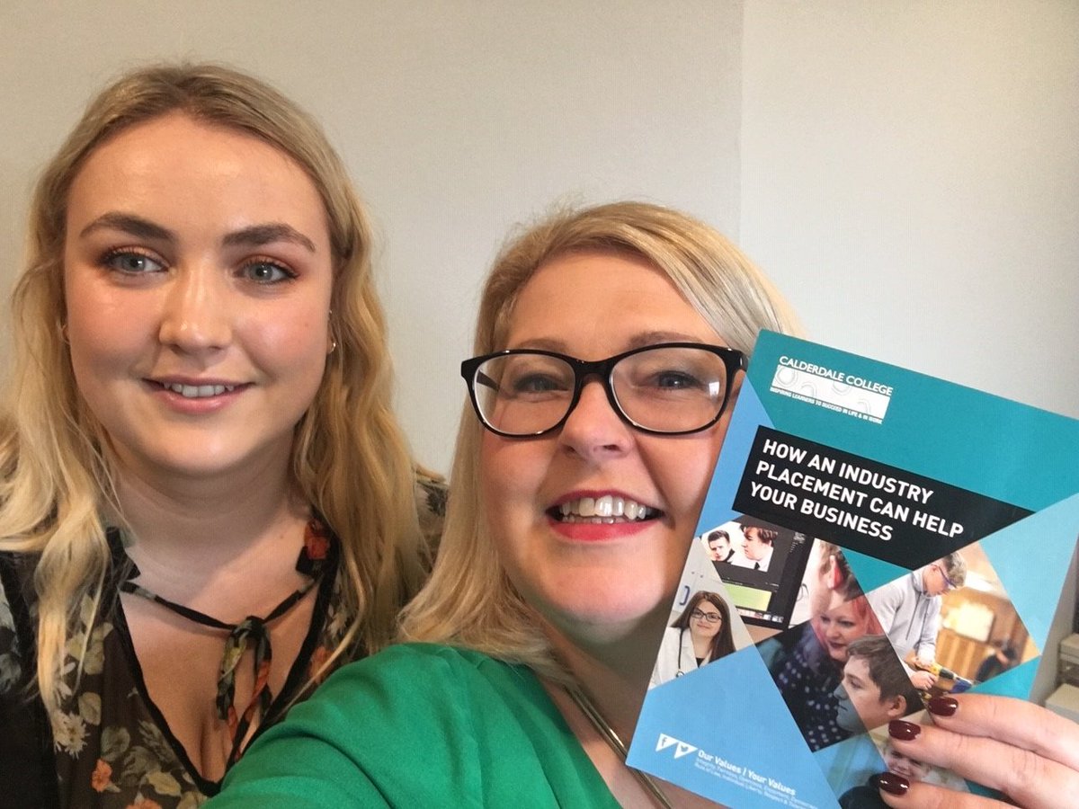 Fab 1 to 1 with Ellice from @CalderdaleCol finding out about #IndustryPlacements. Did you know you could have a student working in your business on digital marketing 1 day a week for free? #IncreaseSales #InvestInYoungPeople