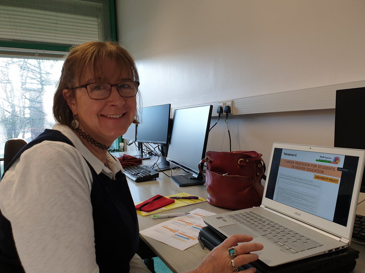 Joperdu's tweet photo. Exploring careers provision in higher education- webinar with our Uzbek colleagues and our expert Associate Sarah Blackford
@AdvanceHE_chat @AdvanceHE 
@BritishCouncil 
#ChangeAcademy #towardsautonomy
#graduateoutcomes https://t.co/0MEXm5uinI