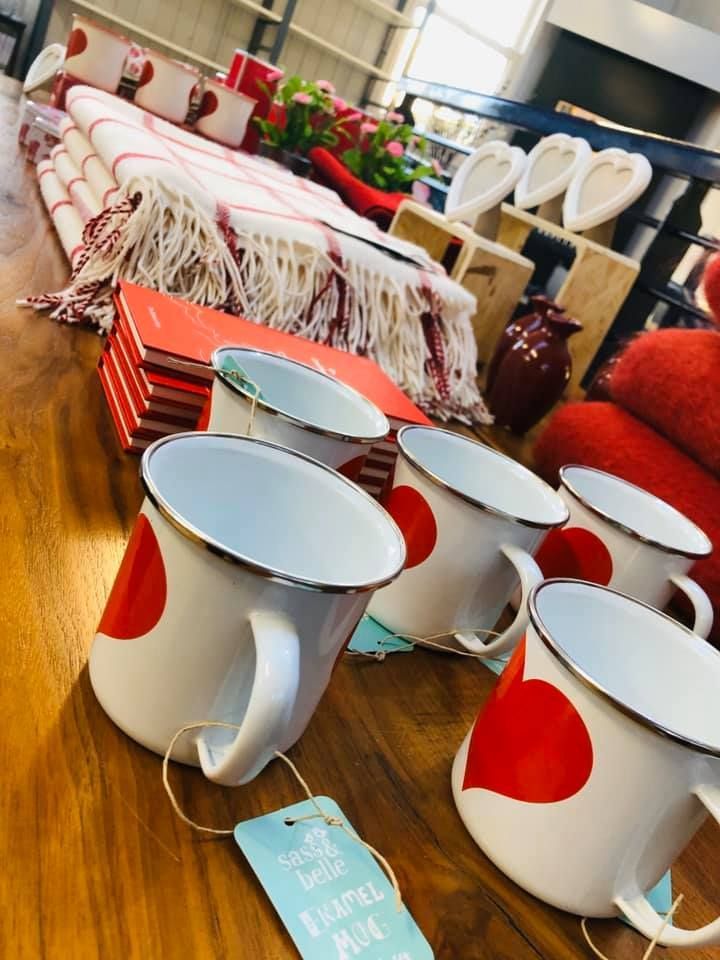 ❤️Valentine's has landed in our Foxford Store❤️
With so many beautiful items to choose from, we definitely have you covered for the big day!
#foxfordliving #foxfordlifestyle #valentinesday #valentinesgifts #giftideas