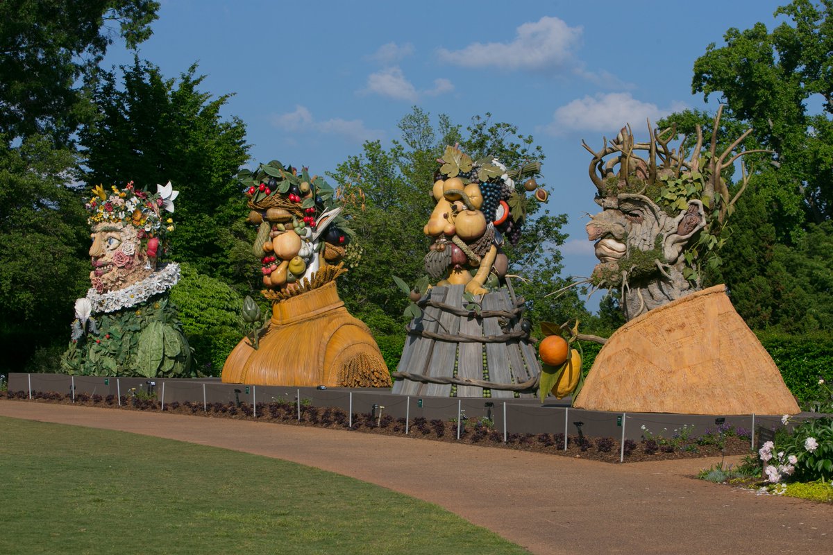 These captivating larger than life sculptures created by Philip Haas can be seen at RHS Garden Wisley from the 9th of March! #thefourseasons #PhilipHaas #RHS 🌿🌾

Read more: rhs.org.uk/press/releases…