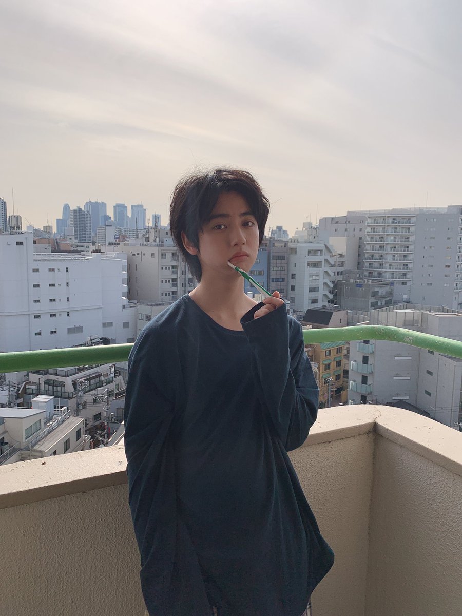 Heshteg 寝起き男子 V Tvittere Heshteg 寝起き男子 V Tvittere