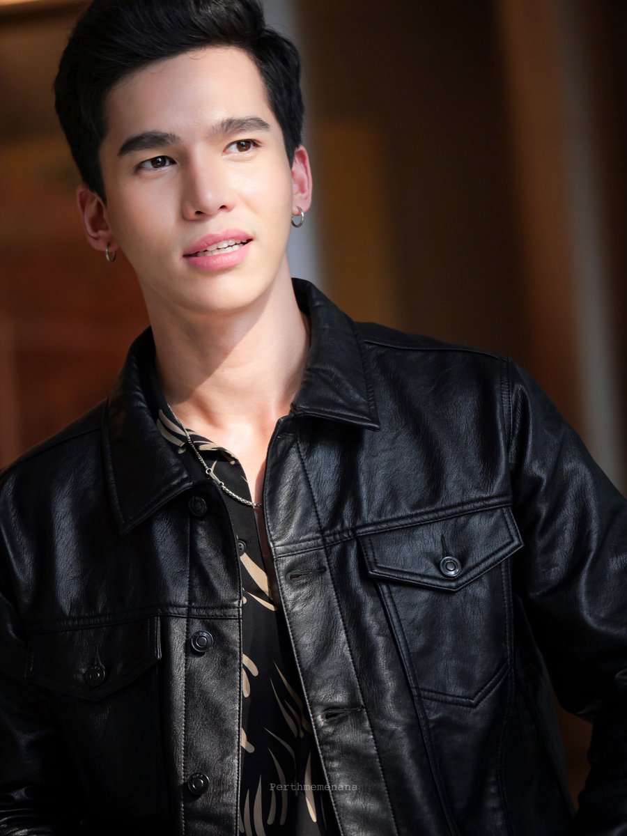 PerthMemenana's tweet photo. #CPSchapsXMmaxx

พี่ดิวขาาาาาา อยากโดนแกล้งงงงงง ❤️

#WHYRUtheseries #ทีมอิรัชชัยมาเส่ะ https://t.co/VqANzDQVQe